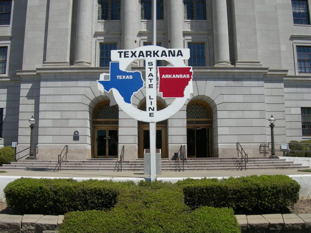 Texarkana State Line Sign