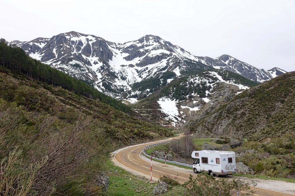 RV and Motorhome in Mountains