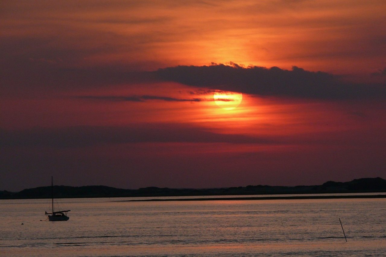 sunset-at cape cod