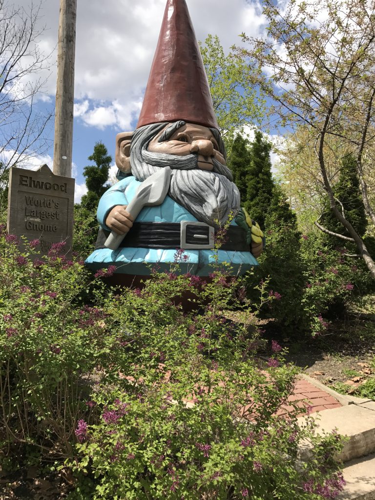 Elwood, Worlds Largest Gnome
