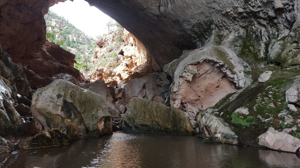 Tonto Natural Bridge Cave 