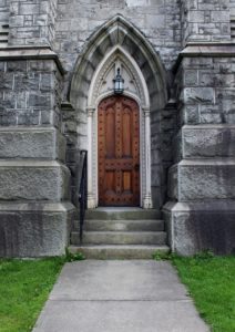Front door of Christ Episcopal Church in Montpelier, VT